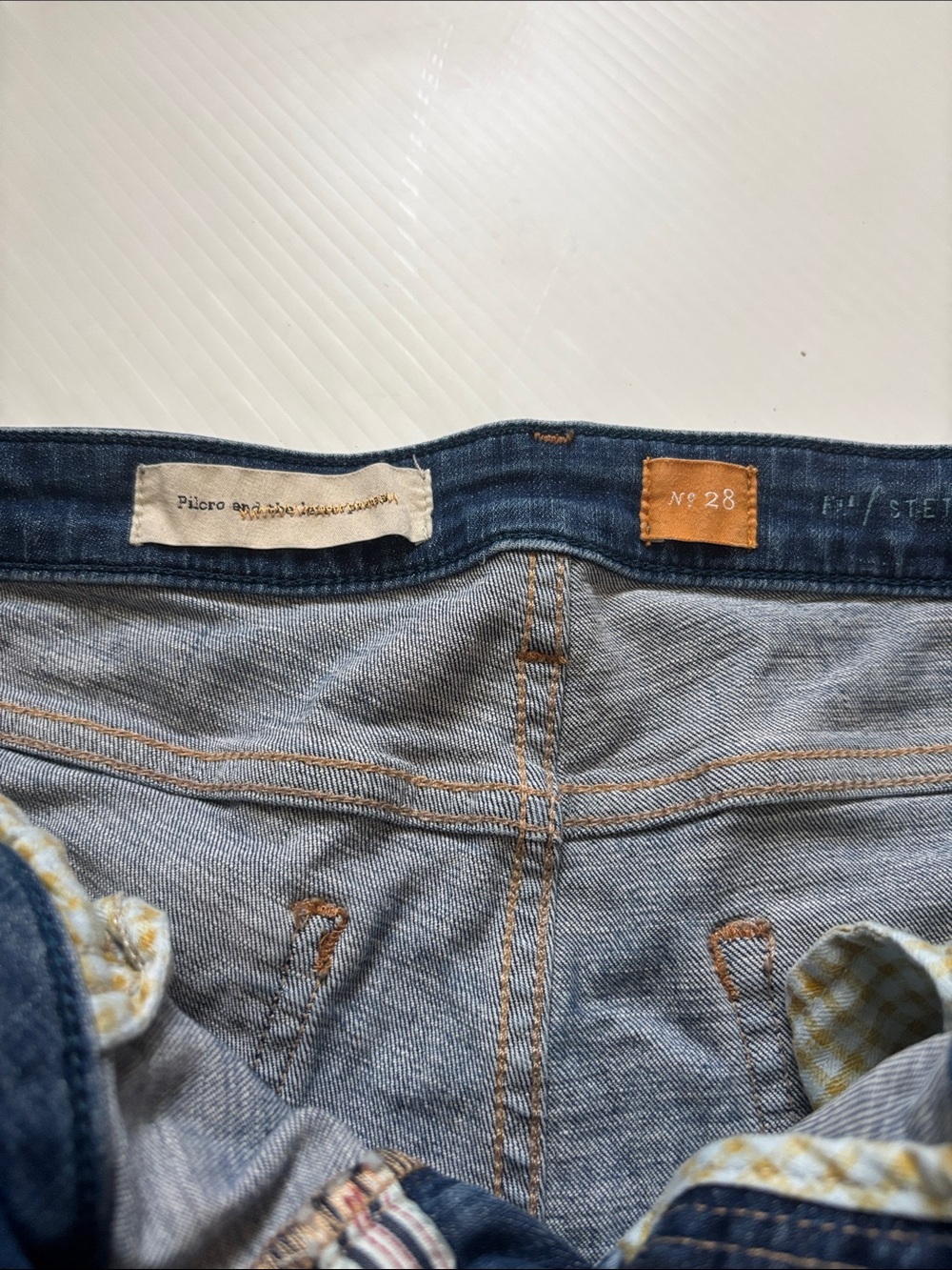 Anthropologie Pilcro Indigo Blue Mid-Rise Denim Bermuda Shorts Size 28 - Picture 2 of 3